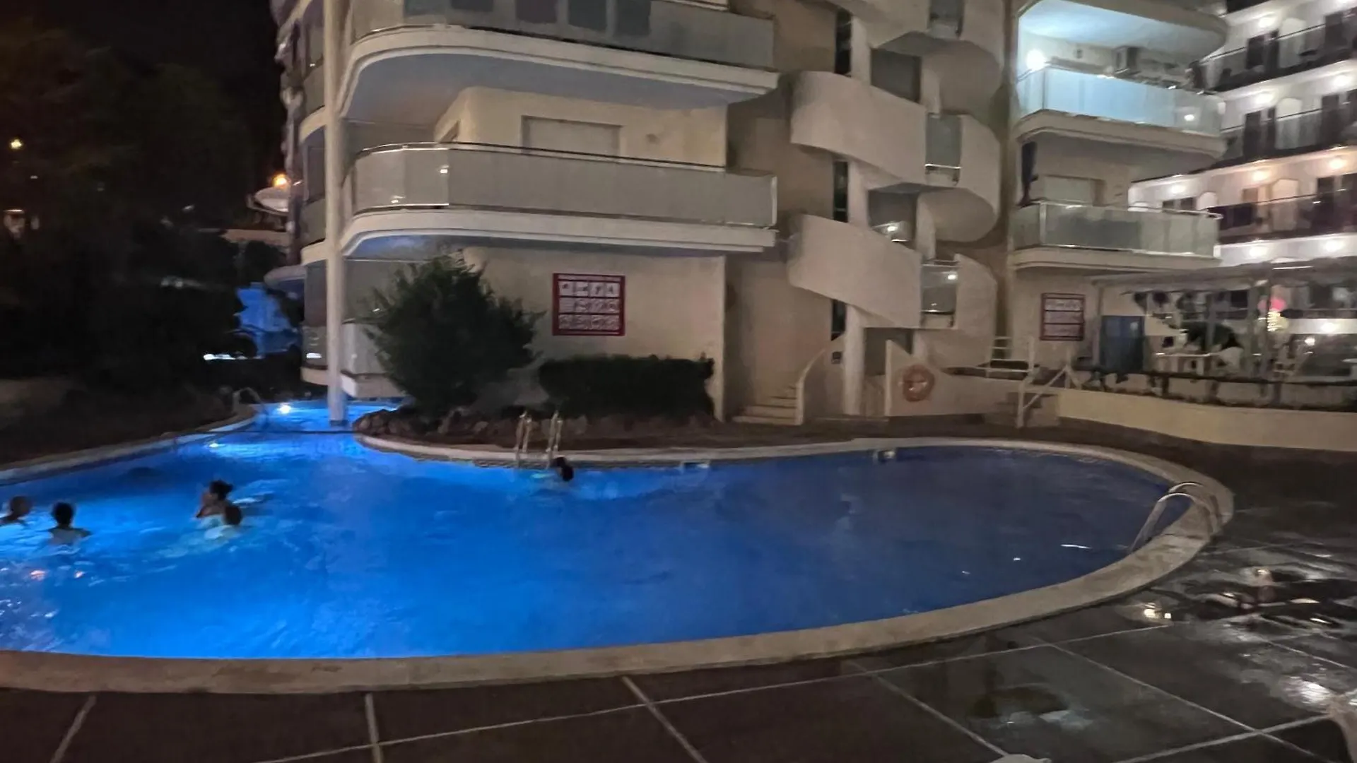 Quiet Salou Beach Front 0*,
